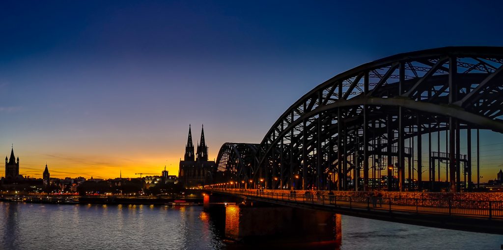 Panorama Köln Deutzer Brücke und Dom
